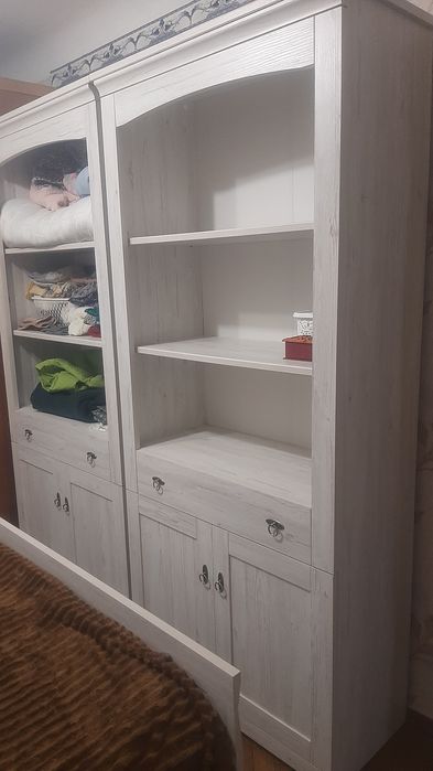 Пенал - стелаж терміново