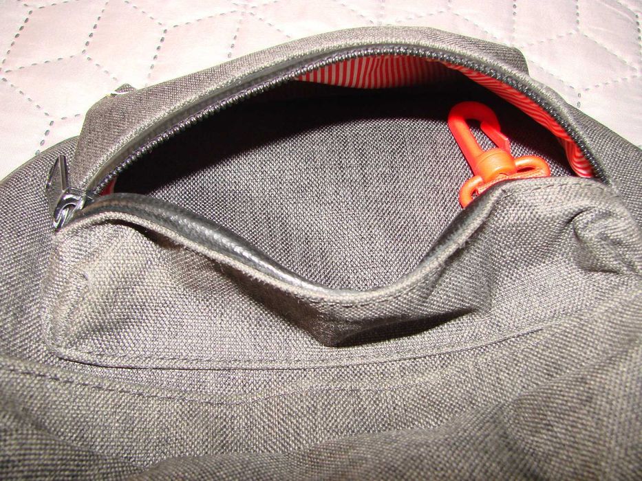 Сумка – бананка поясная Herschel Supply Co Pop Quiz Hip Pack. Канада