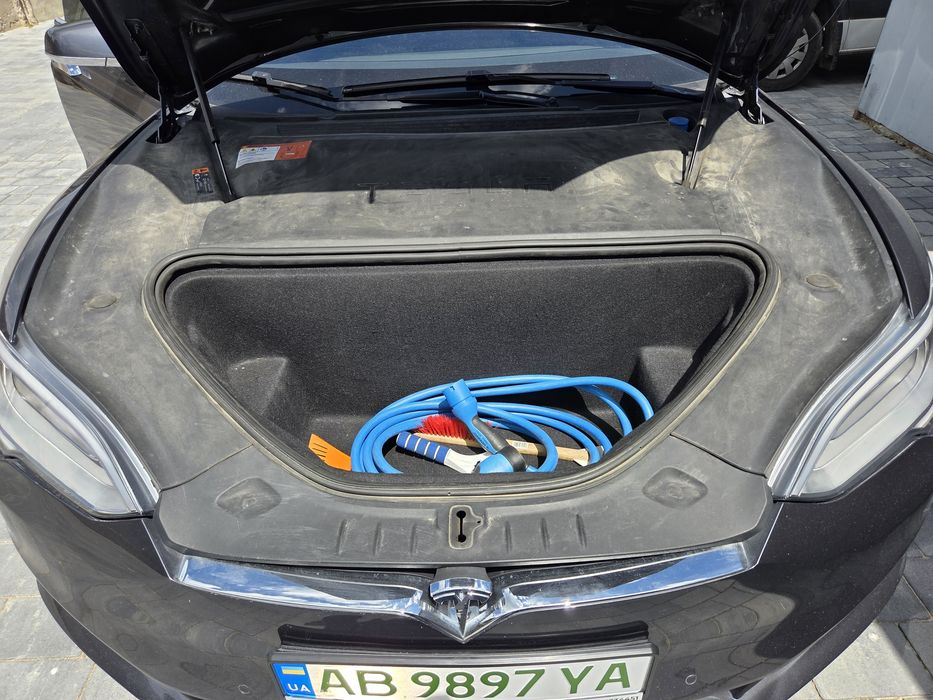 Tesla Model S 2018 75D