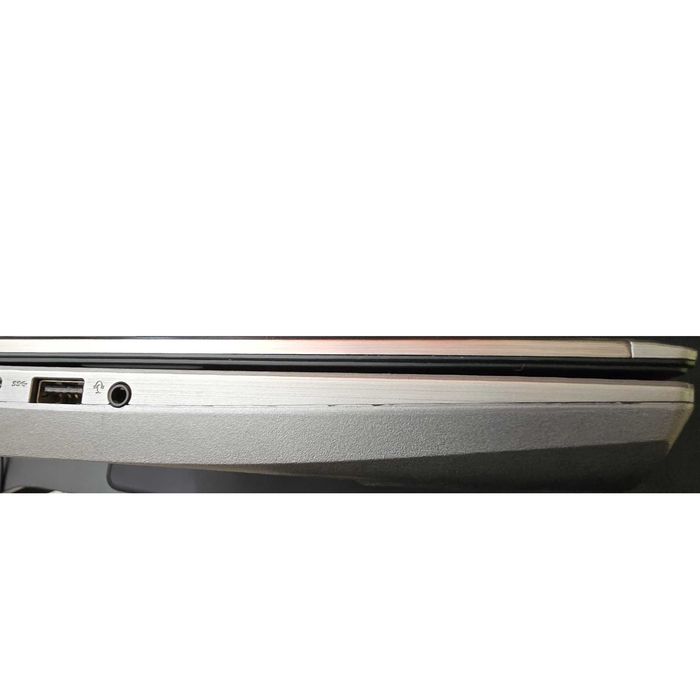 Laptop ASUS GL702VS GTX1070 i7 7700HQ 16GB RAM bez dysków - CZYTAJ OPIS
