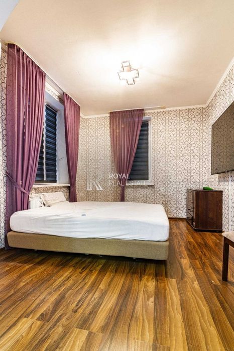 Продаж Будинок Київ Деснянський район вул. Тодося Осмачки 305 м² 5 кімнат Басейн Генератор Камін Тераса Гараж Автономність