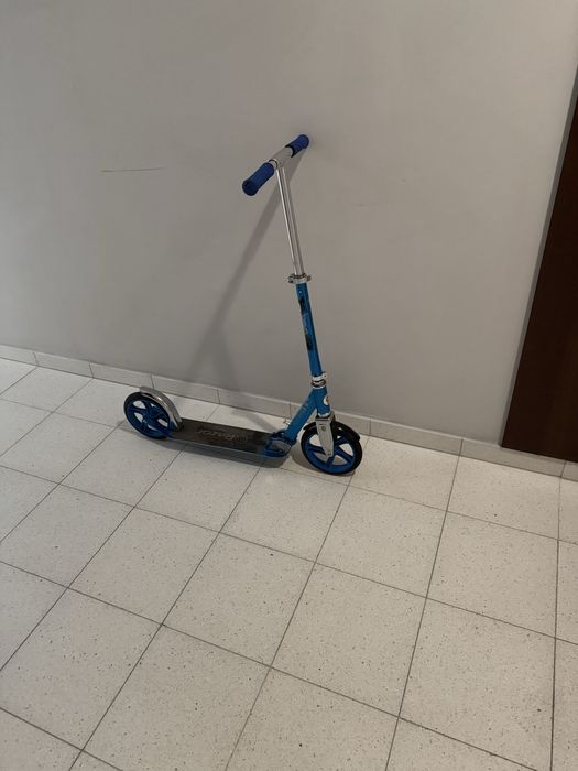 Hulajnoga RAZOR LUX blue