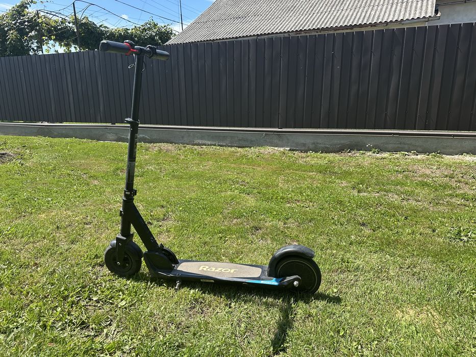 електросамокат Razor E Prime Air