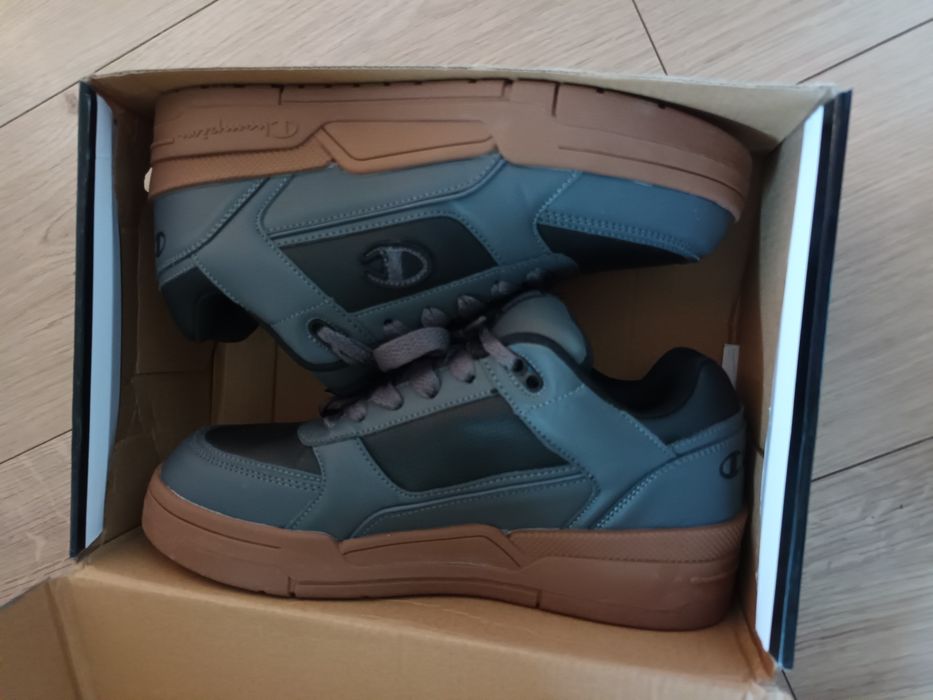 Buty chlopiece nowe rozmiar 42