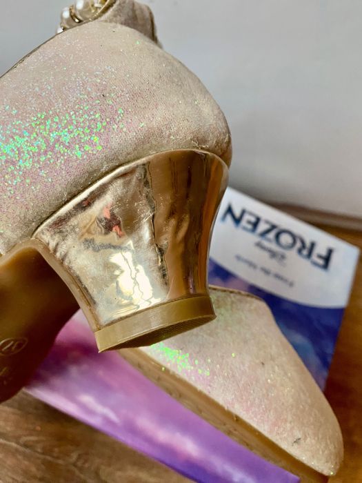 Brokatowe buty, baleriny z perłami i cyrkoniami rozmiar 36/37