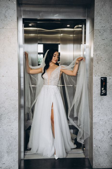 Продам весільну сукню з салону Neonilla