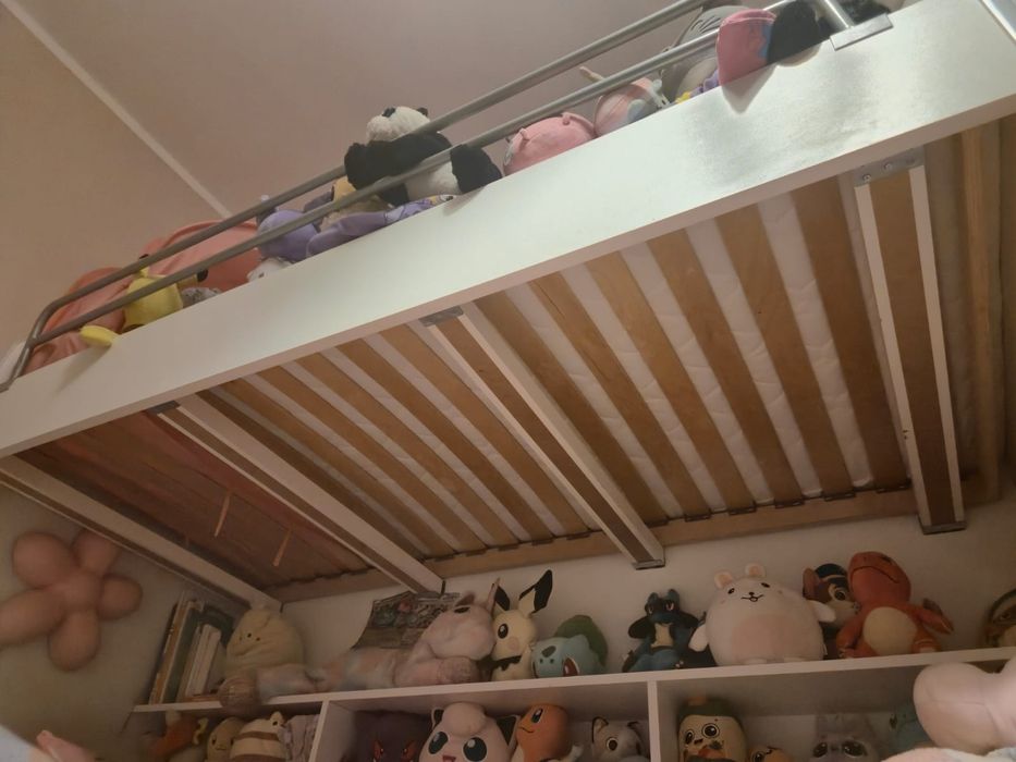 Łóżko piętrowe ze schodkami Kiddo 1  bez materacy.