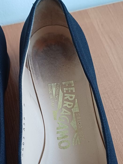 Оригинальные туфли SALVATORE FERRAGAMO 39 р