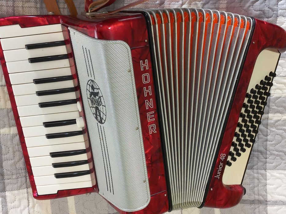 Акордеон ( аккордеон ) Hohher