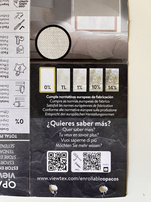 Estor de rolo muito bem estimado