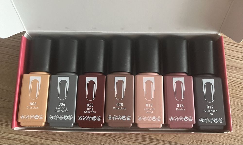 Zestaw 19 lakierów żelowych + lampa UV LED 36 W