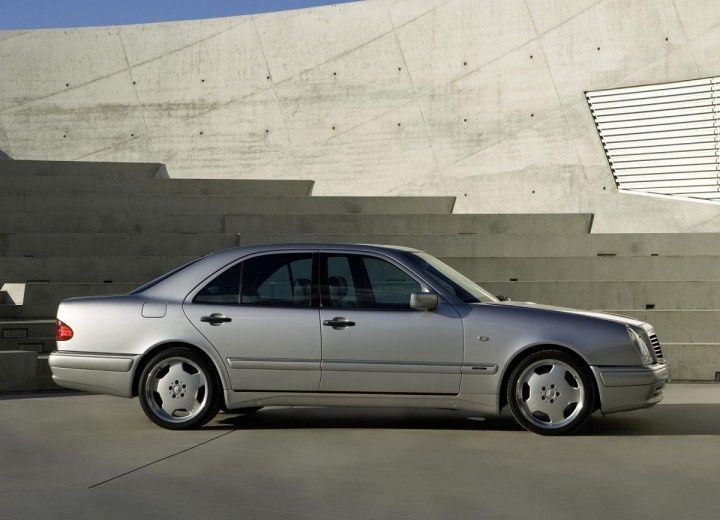 запчастини Mercedes-Benz W210 кузовні