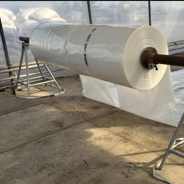 Рулон плівки поліетиленової, 150 мікрон, 3 метри на 100 метрів. Обмін