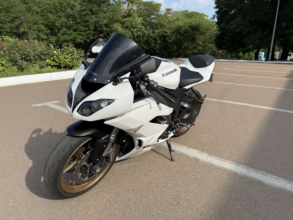 Продам kawasaki ninja zx6r 2012