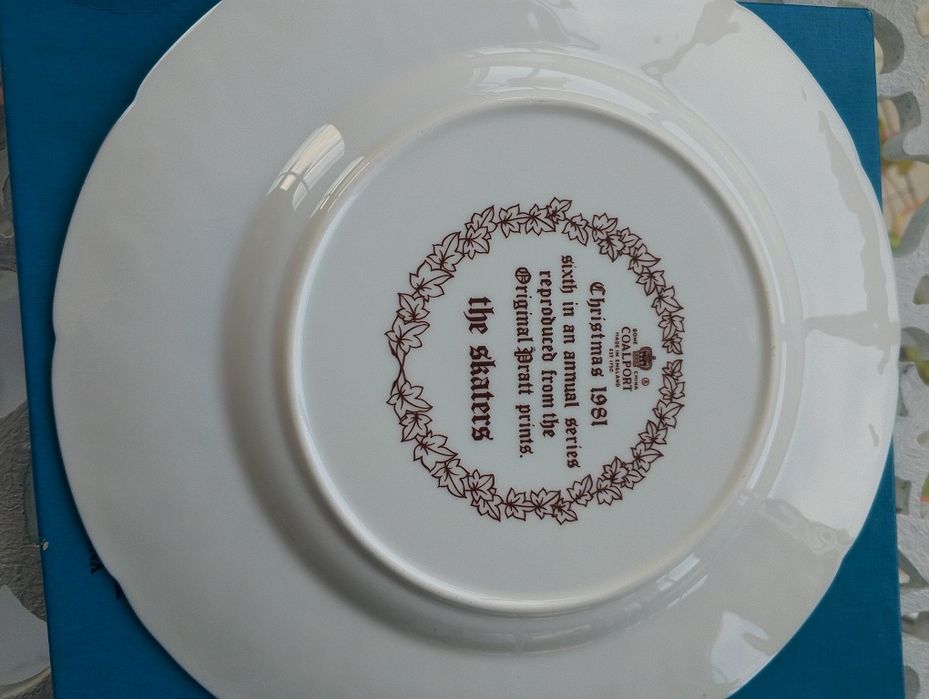Вінтажні різдвяні тарілки порцеляна Coalport Англія