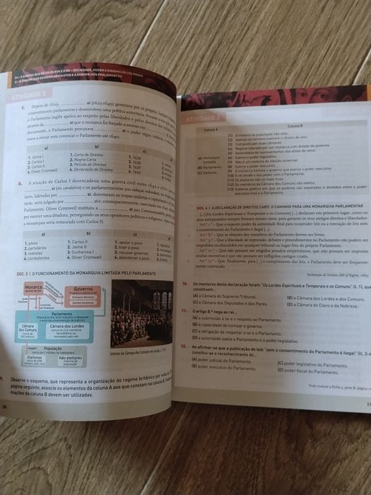 Livro de História 11°ano