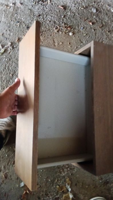 Mesa de Cabeceira MALM - IKEA
