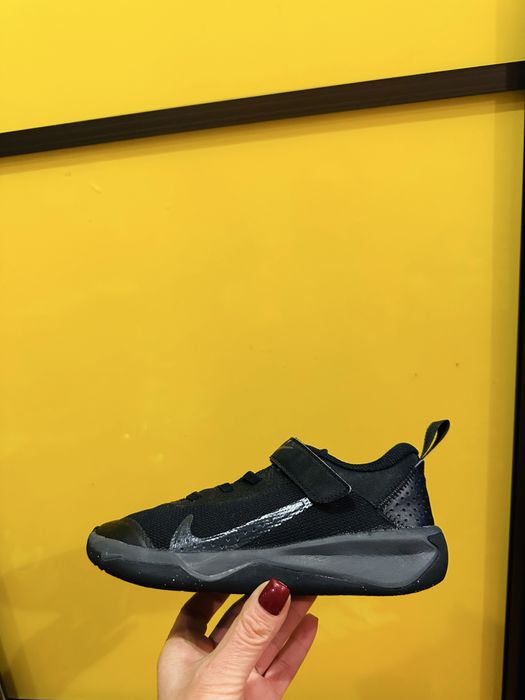 Кроссовки Nike Omni размер 33