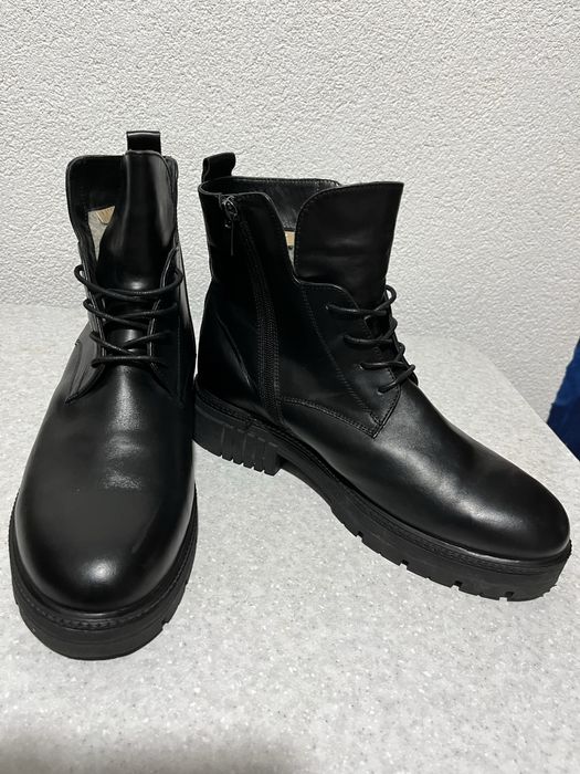 Зимові жіночі шкіряні черевики 40