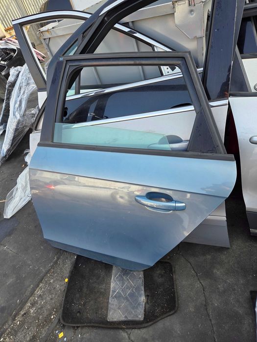 AUDI A4 B8 LX5X kompletne drzwi tylne lewe eur