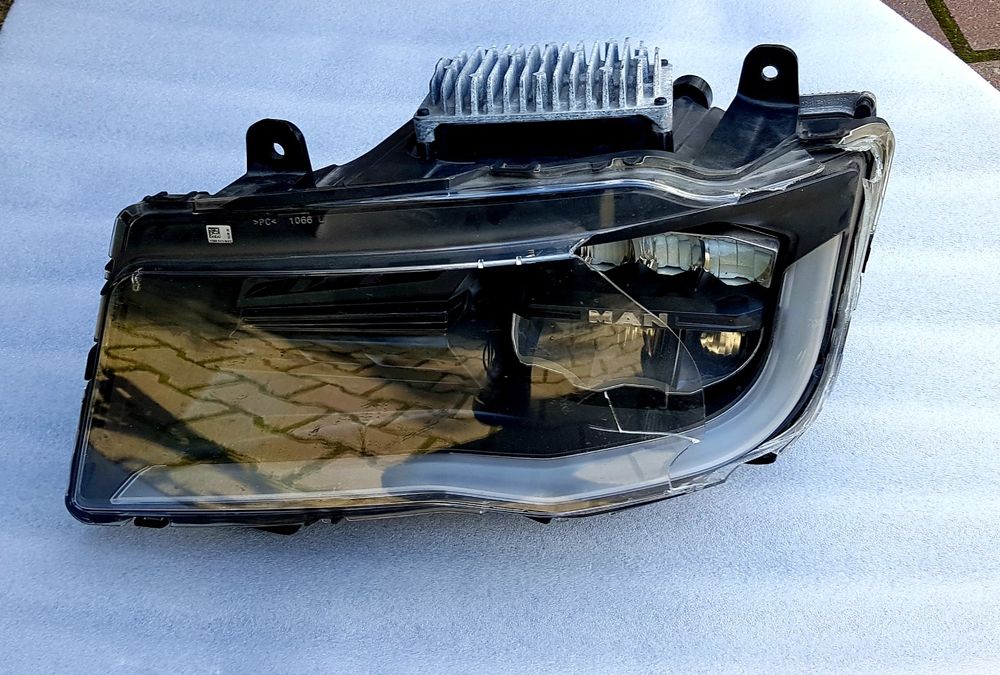 Reflektor lewy MAN TGE LED 2⁠N⁠1⁠9⁠4⁠1⁠0⁠1⁠5⁠C NOWE