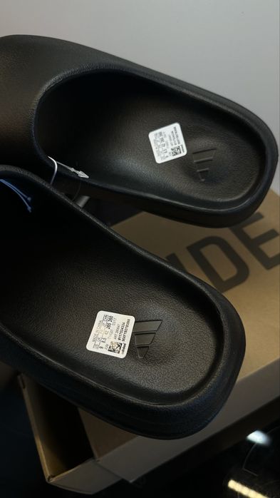 Klapki yeezy adidas rozm 42