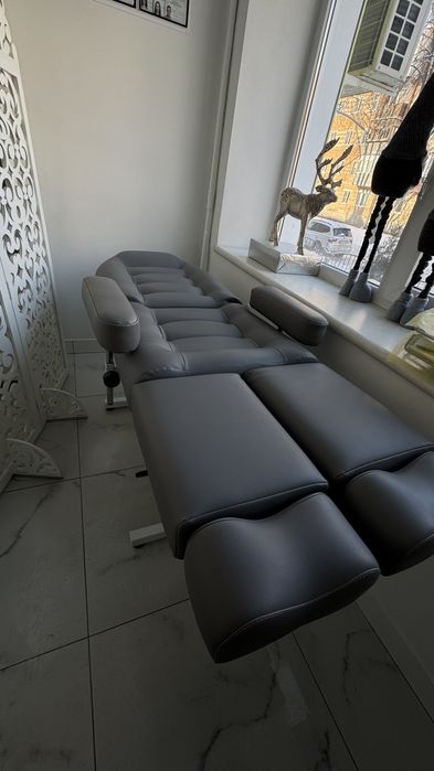 Крісло педикюне (косметологічне)