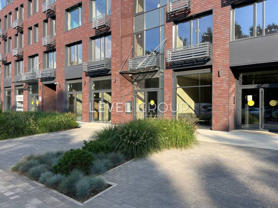 ЖК Новий Автограф Фасад Парк Перемога Ресторан, Магазин, Салон Краси