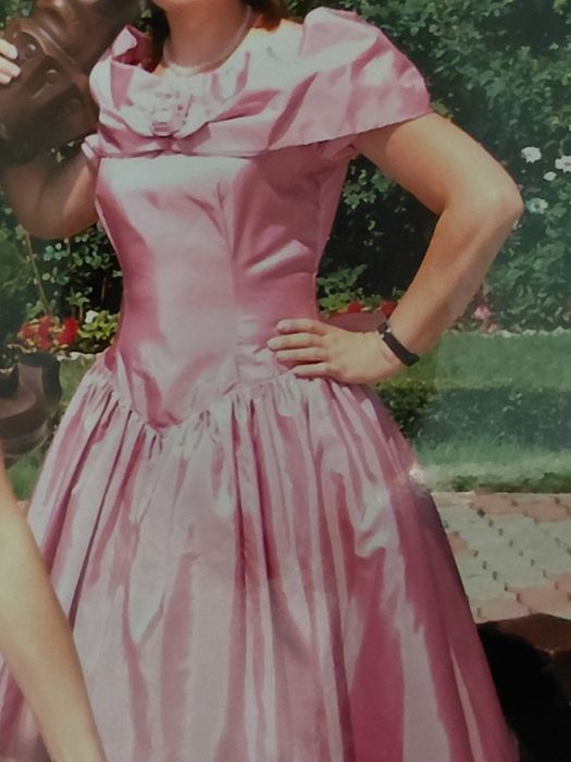 Платье бальное, легкое