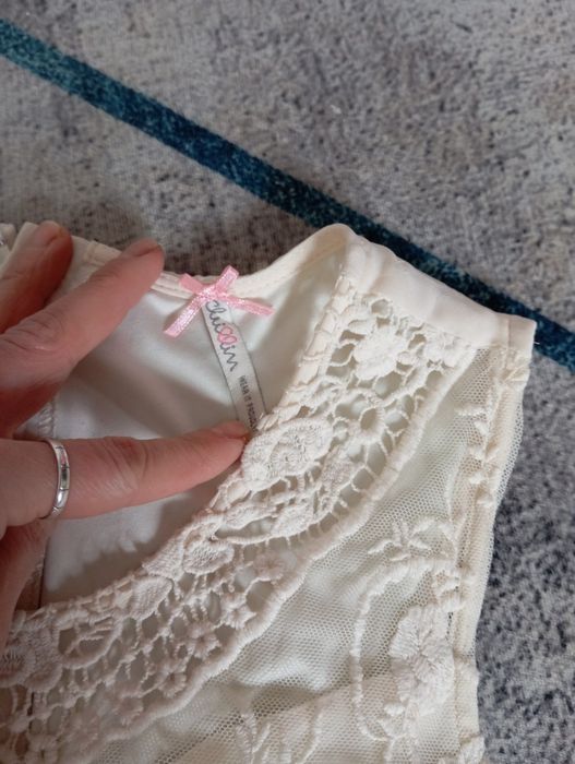 Sukienka jak nowa ecru,36/40zł, śliczna