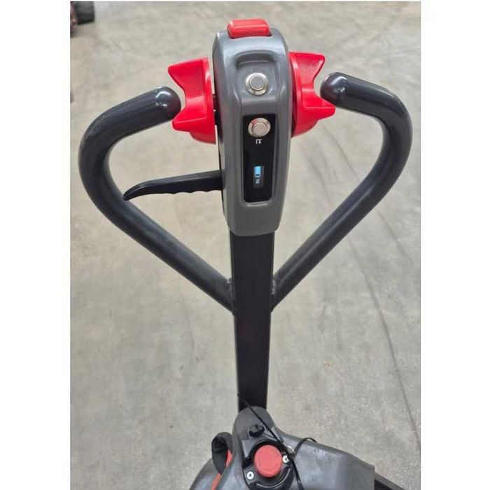 Porta paletes Linde MT12 elétrico 1200kg