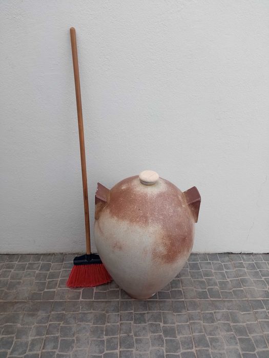 Pote/ talhão de barro antigo