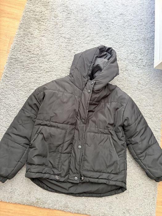 Продам куртку женскую размер 42-48