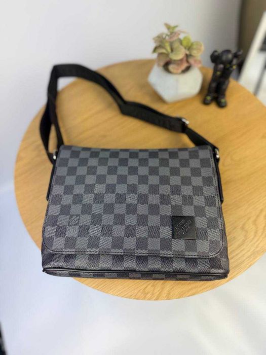 Сумка через плече Louis Vuitton / Чоловіча месенджер барсетка Луї Віттон у клітинку