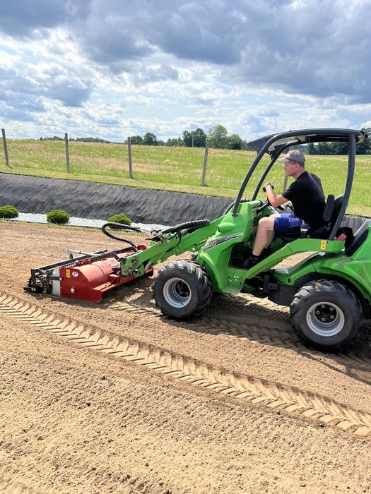Glebogryzarka, niwelacja terenu , zakładanie trawników