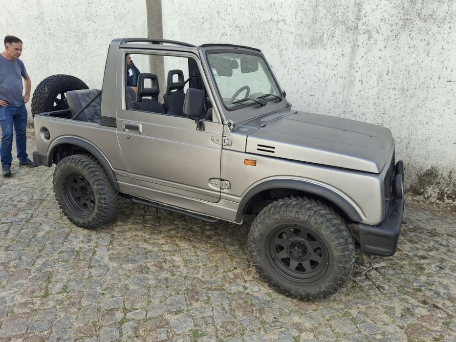 Susuki Santana Sj410