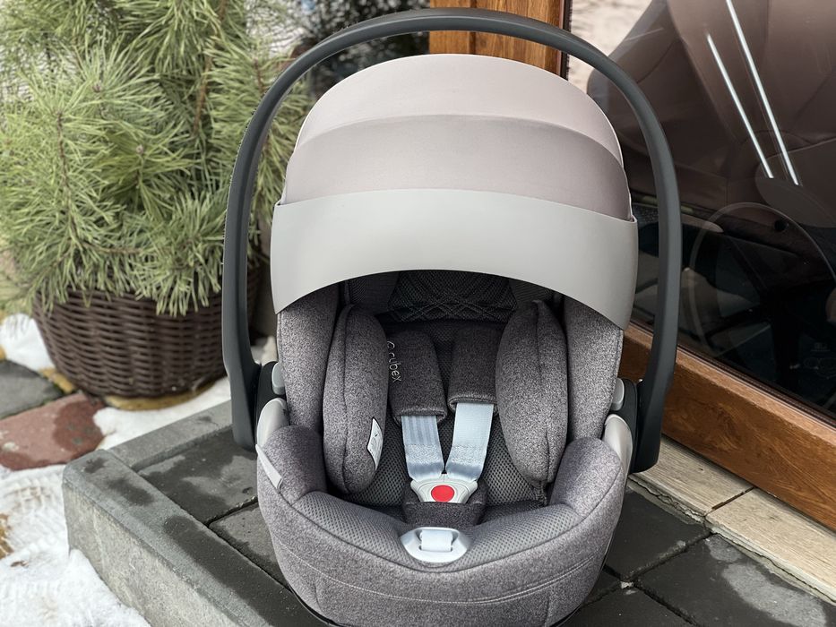 Автолюлька Cybex cloud T+ i-Size як нова