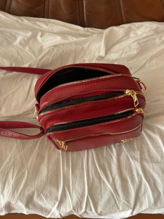 Bolsas, carteiras a tiracolo