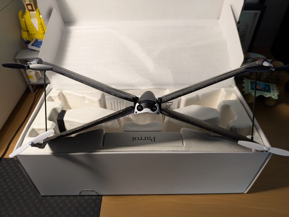 Drone Parrot Swing64585407928067122