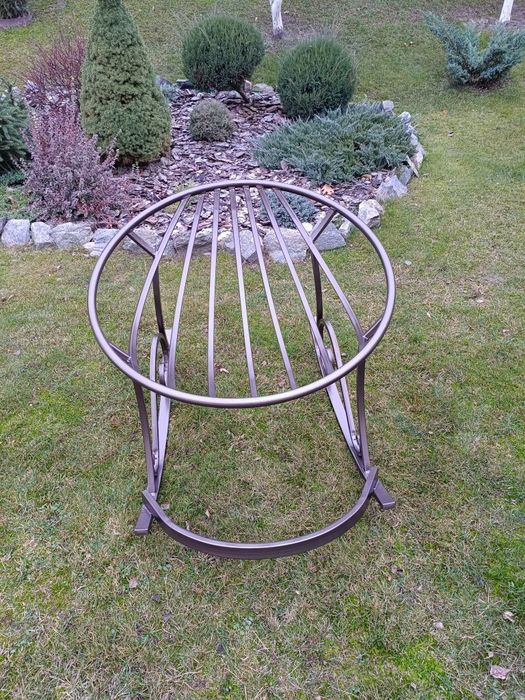 Кокон , гойдалка