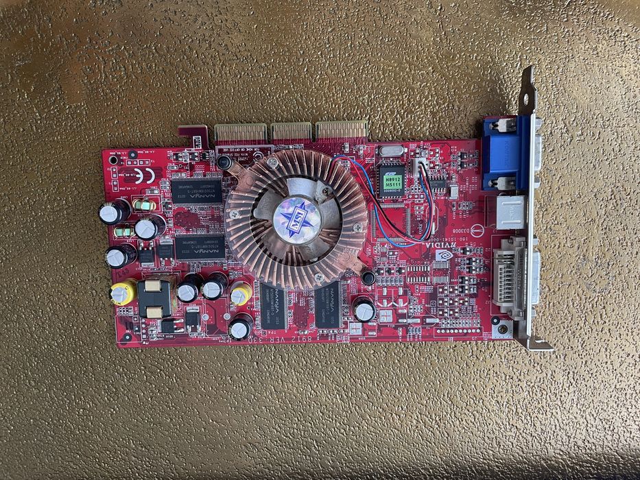 Karta graficzna AGP x8 MSI GeForce Nvidia FX5600 256mb retro