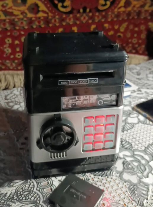 Продам скарбничку