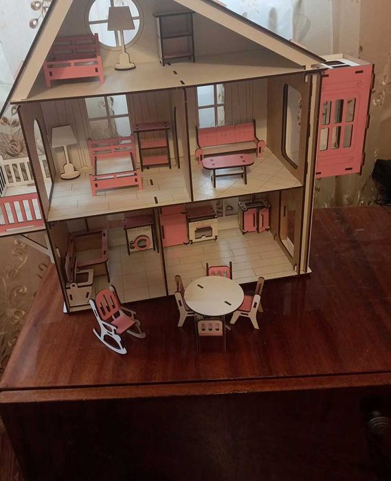 Будиночок ляльок - з меблями ліфт + балкон ХДФ Ляльковий будинок