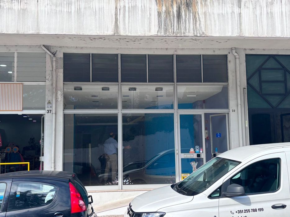 Loja centro coimbra c/armazém e garagem