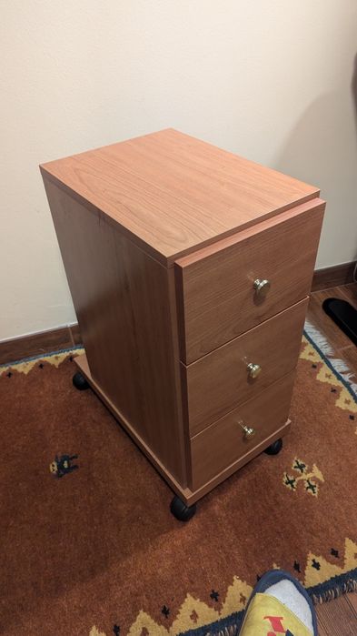 Mesa secretária + cómoda com rodas e 3 gavetas