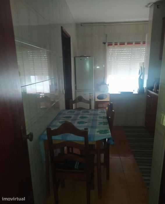 Quarto - localizado em Guimaraes