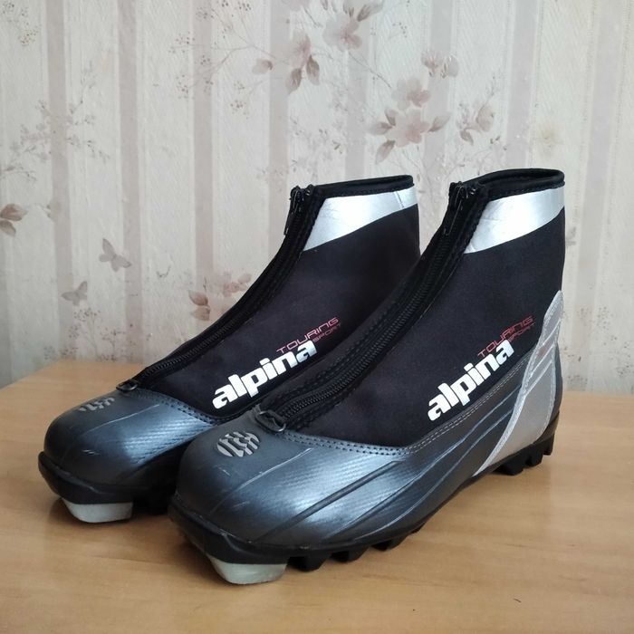 Buty narciarskie biegowe ALPINA ST 10 NNN roz.eu-38