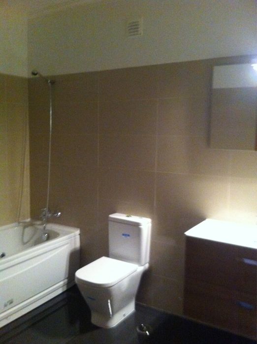 Vendo banheiras novas com hidromassagem Roca