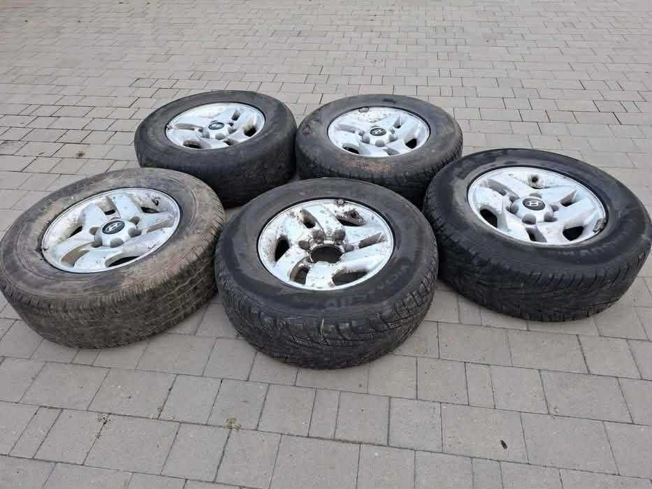 Felgi z oponami całoroczne 255/65R16 – komplet 5 szt.