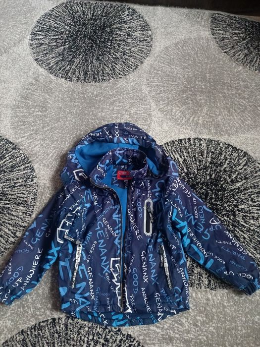 Продам одяг на хлопчика 98-110р